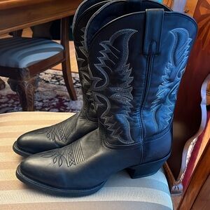 Laredo Black Leather Heeled Boots